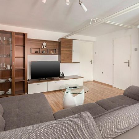 Apartment Vizmarje Ljubljana Buitenkant foto