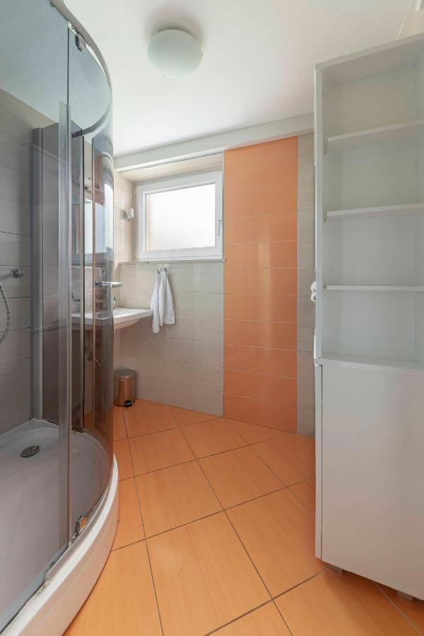 Apartment Vizmarje Ljubljana Buitenkant foto